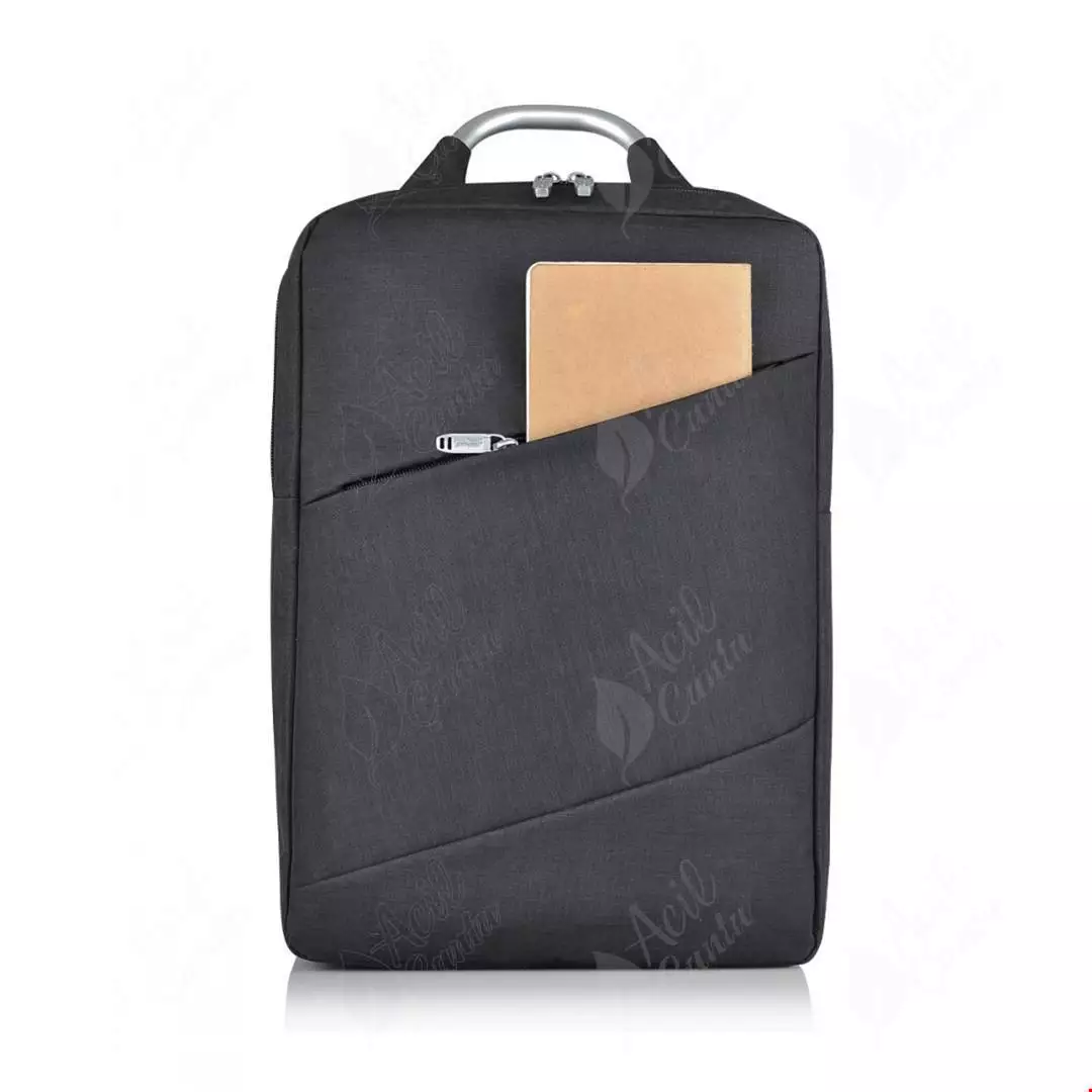 Metal Saplı Sırt Çantası